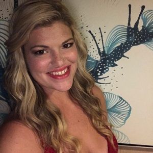 Meet your Posher, Kendra